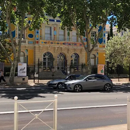 Magnifique T3 Dans Au Centre De *