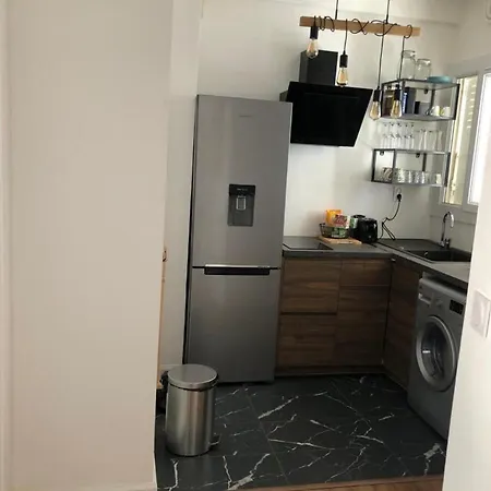 Magnifique T3 Dans Au Centre De *